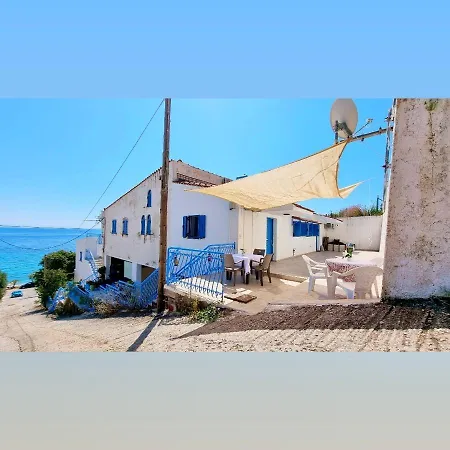 Cristina Studio Apartment