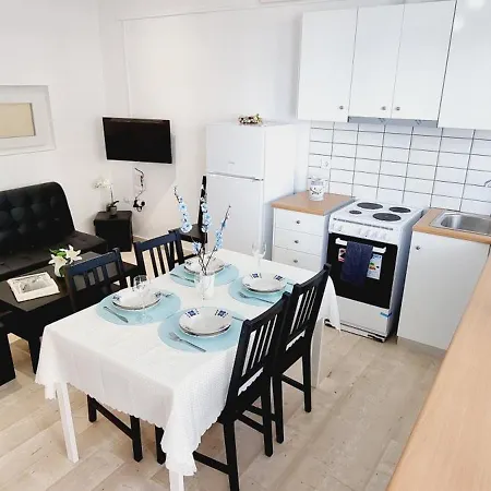 Cristina Studio Apartment *